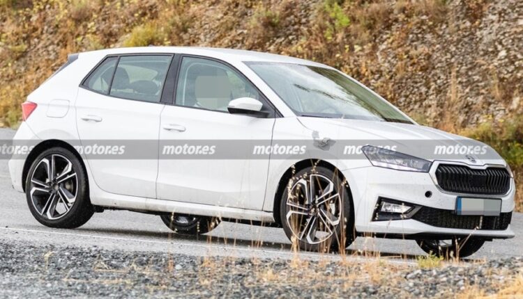 
						Skoda Fabia нового покоління засвітилася на тестах (Фото)