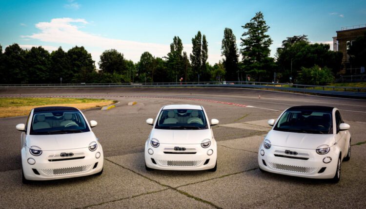 
						Культовий Fiat 500 повернувся із бензиновим двигуном (Фото)