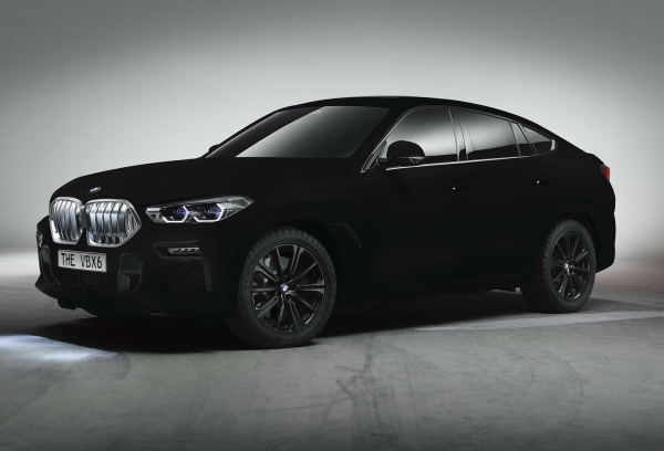Nowe BMW X6 może być… mniej brzydkie. Dzięki lakierowi rodem z kosmosu