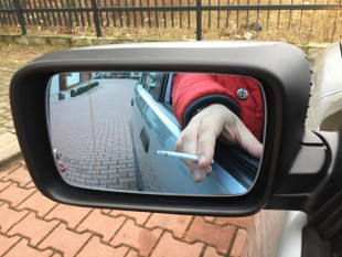 Ozonowanie wnętrza. Jak pozbyć się zapachu papierosów z auta? 