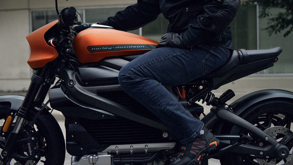 Elektryczny Harley-Davidson LiveWire to jednośladowa Tesla. Ale sprzedaż nie chce płonąć