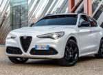 Alfa Romeo выпустила спортивный кроссовер (фото)