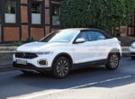 Обновленный кабриолет Volkswagen T-Roc показали на шпионских фото