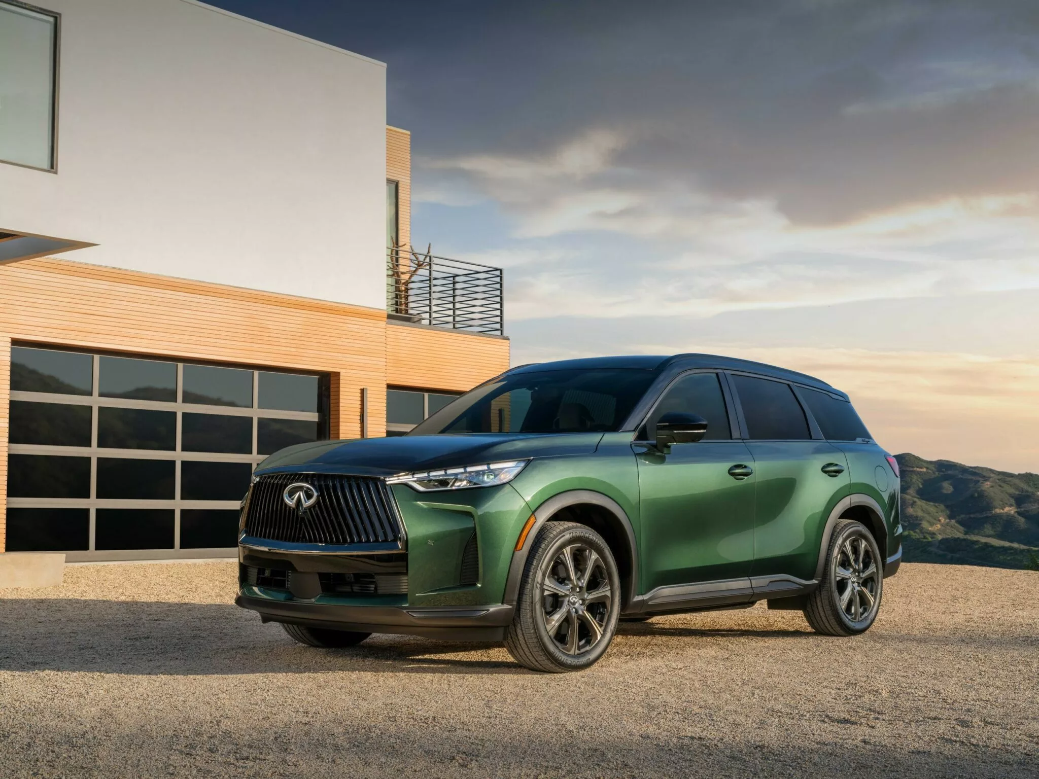 
						Infiniti представила оновлений кросовер QX60 (фото)