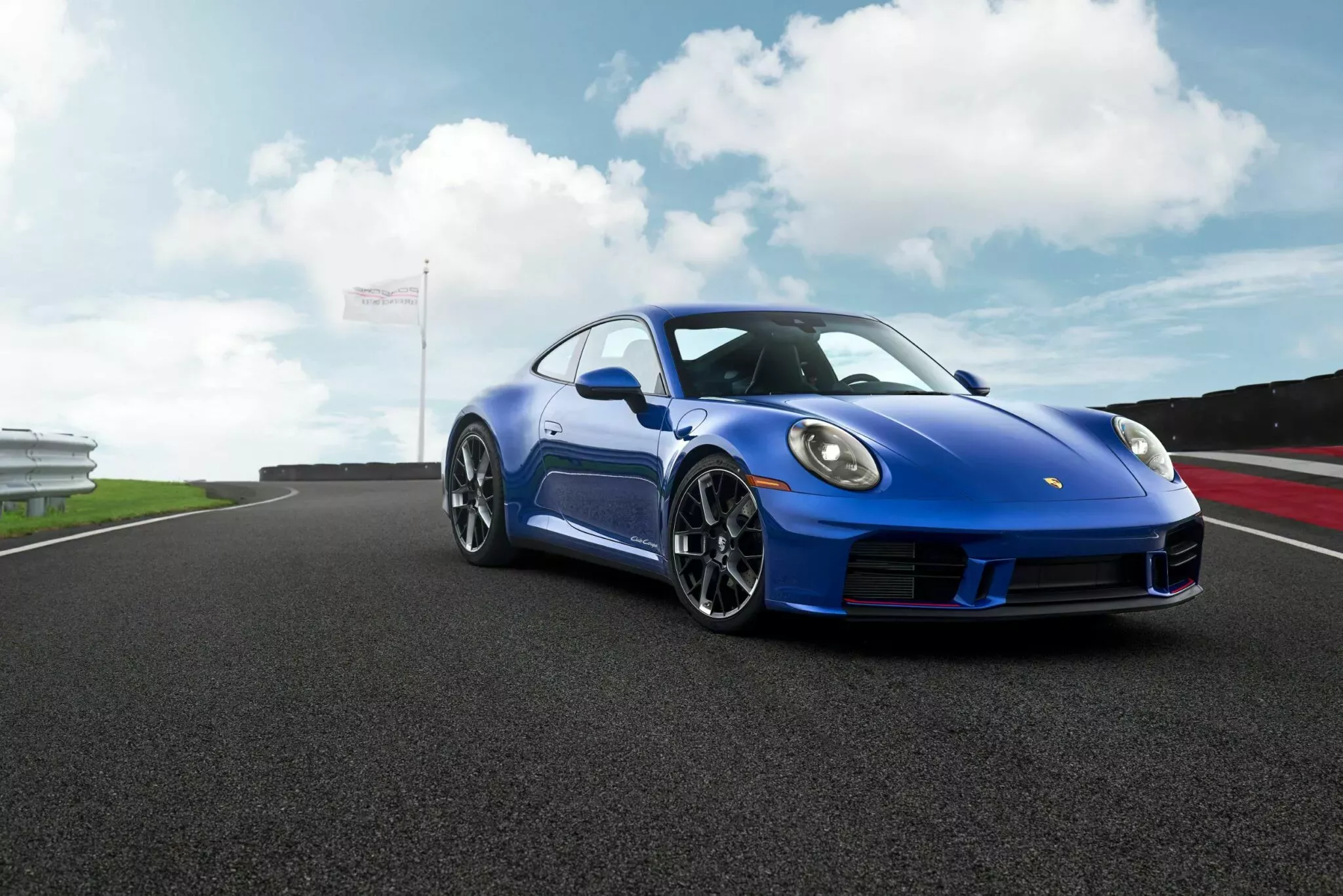 
						Porsche представила спеціальну версію 911 Carrera T обмеженим тиражем