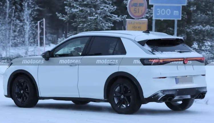  Новий Volkswagen T-Roc R 2027 отримав агресивний дизайн і повний привід: перші фото з тестування