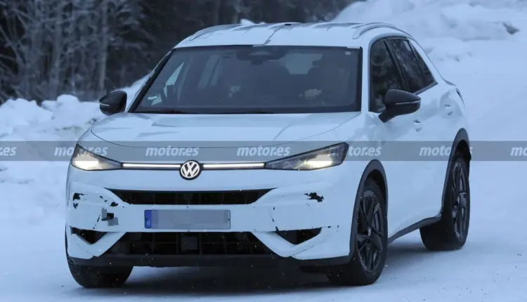  Новий Volkswagen T-Roc R 2027 отримав агресивний дизайн і повний привід: перші фото з тестування